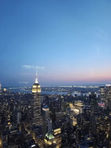 Die Aussicht vom Peak Restaurant auf dem Edge in Manhattan